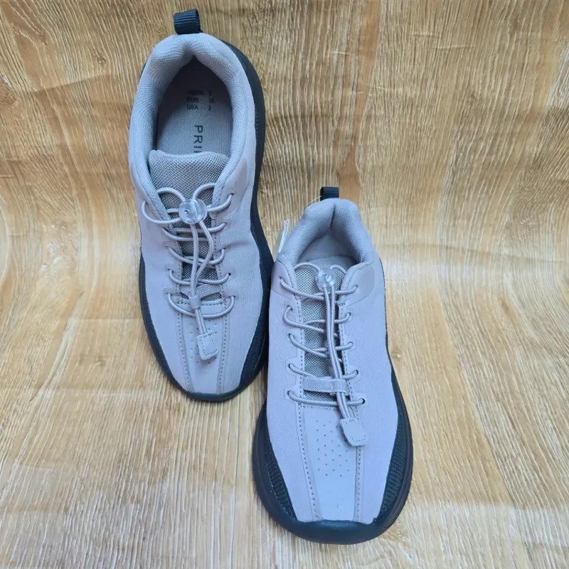 Tenis Ajustable Beige c/suela negra