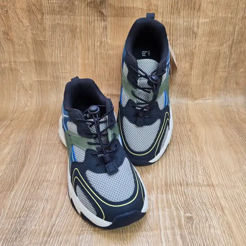 Tenis azul y verde deportivos