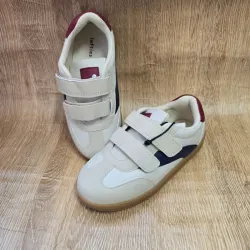 Tenis beich con franja azul