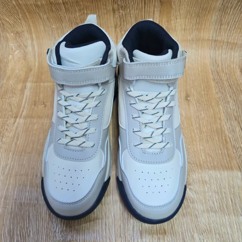 Tenis Bota Blanco y Gris