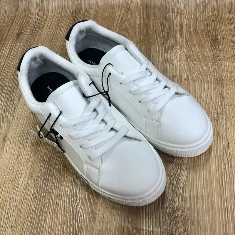 Tenis color blanco