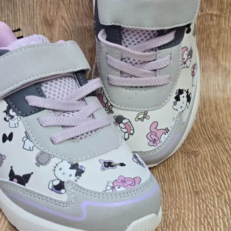 Tenis con luces de Hello Kitty and friends