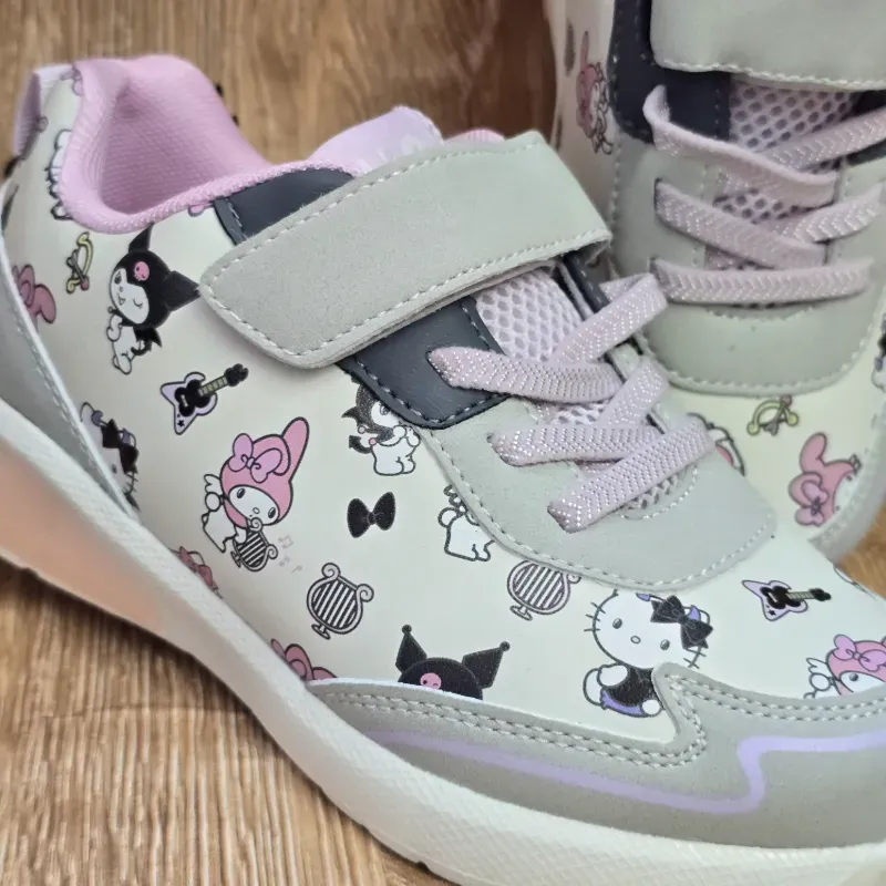 Tenis con luces de Hello Kitty and friends