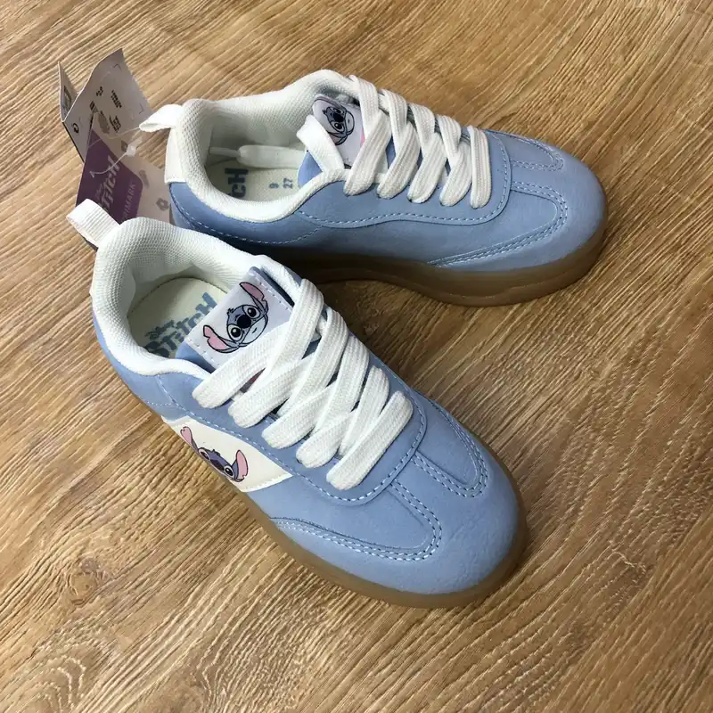 Tenis con Stitch color azul 