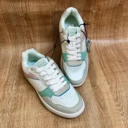 Tenis de colores 