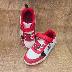 Tenis de Spiderman color rojo