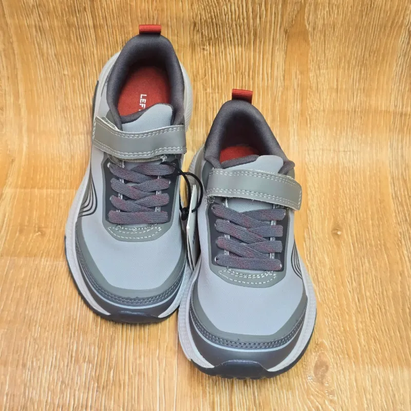 Tenis deportivos Gris