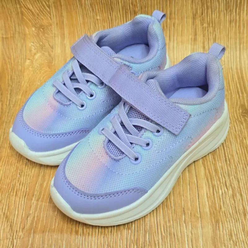 Tenis deportivos Lila tornasol Pequetas