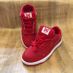 Tenis Nike SB color rojo