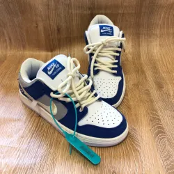 Tenis Nike SB Dunk Lowpro color azul y blanco 