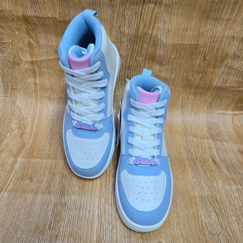 Tenis Stitch blanco y azul