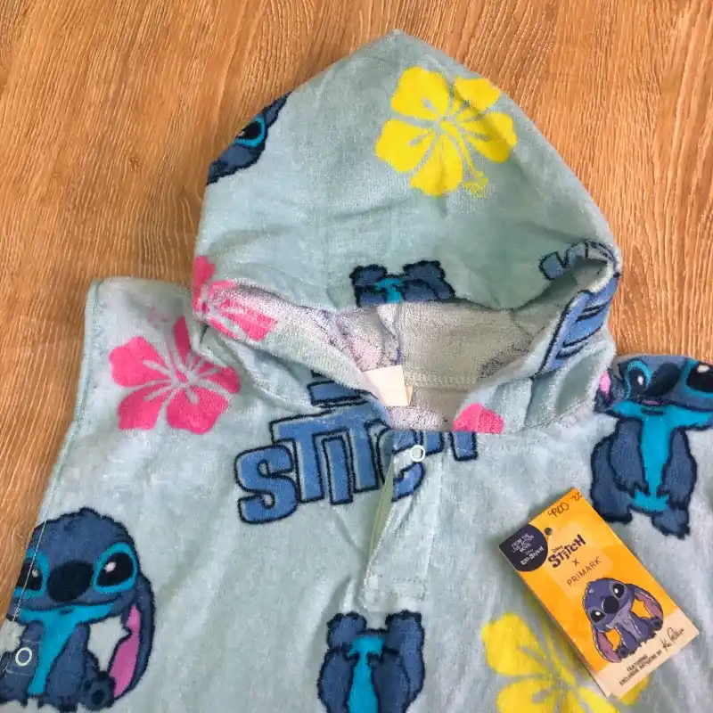 Toalla con gorro de Stitch 