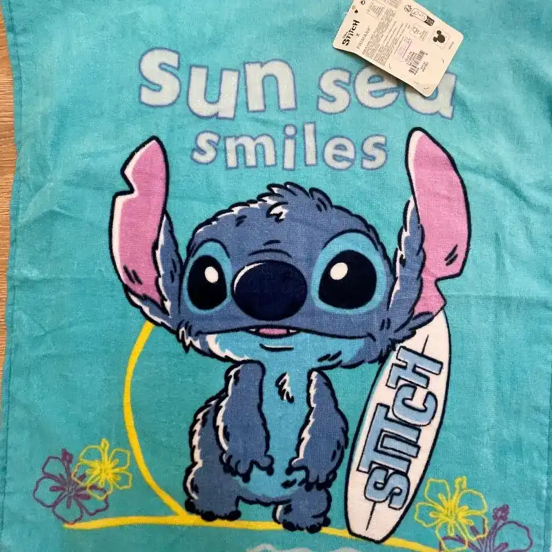 Toalla con gorro de Stitch 