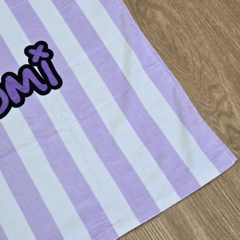 Toalla morada de Kuromi