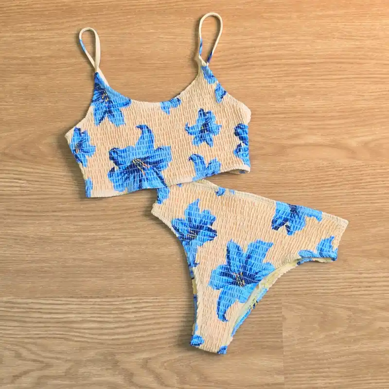 Traje de Baño Bikini color amarillo con flores azules