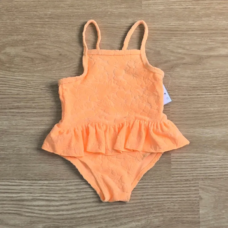 Traje de baño color naranja de flores