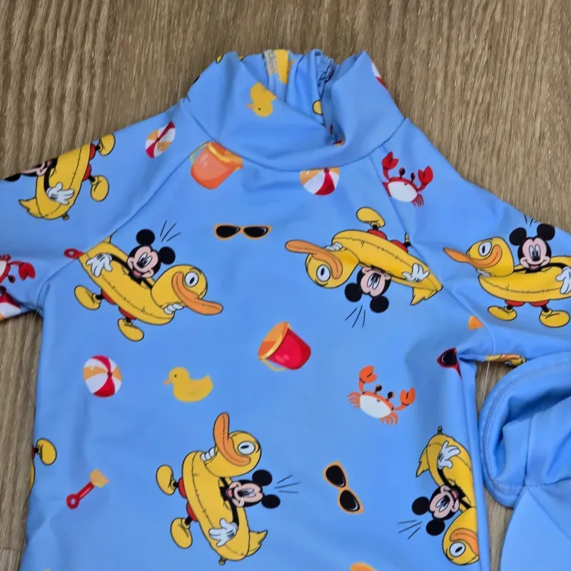 Traje de Baño con Gorra de Mickey Mouse