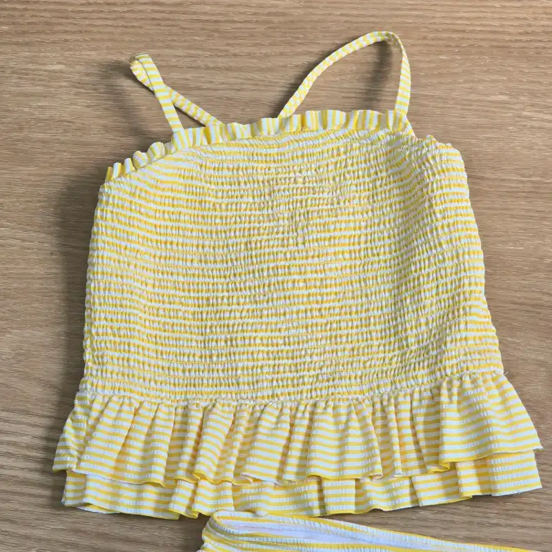 Traje de baño de 2 piezas Fruncido color amarillo