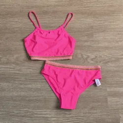 Traje de Baño Dos piezas rosa con detalles bordados