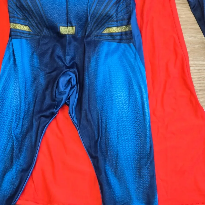 Traje de SuperMan con Capa color rojo y azul