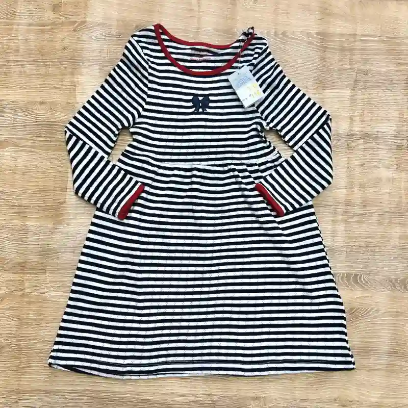 Vestido a rayas con lazo 