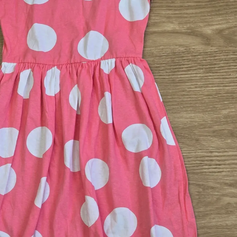 Vestido color rosado con bolas