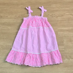Vestido color rosado con lazo