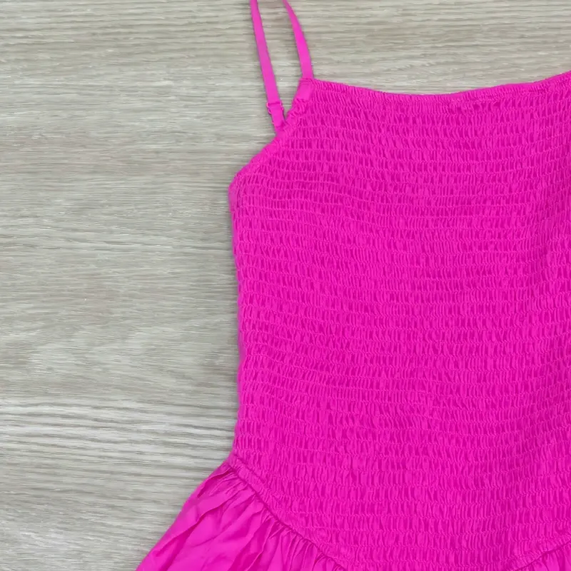Vestido color rosado corte princesa