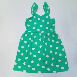 Vestido color verde con corazones 