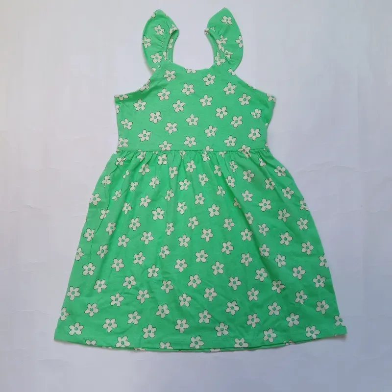 Vestido color verde con flores 
