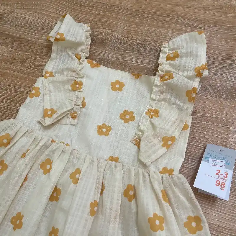 Vestido con flores 