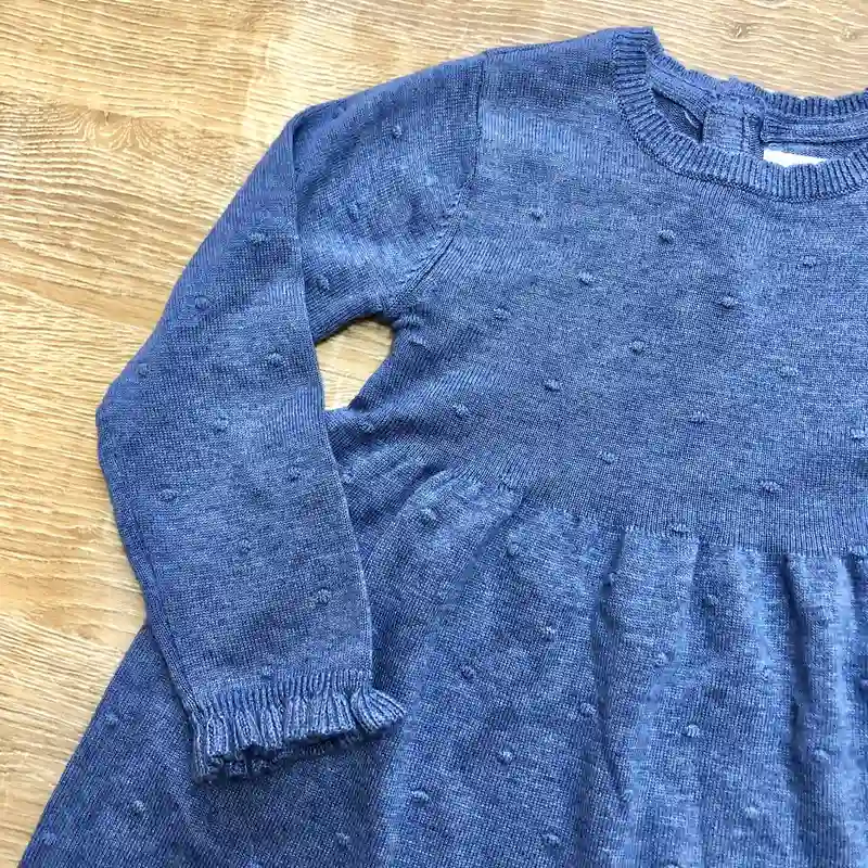 Vestido de mangas largas color azul 