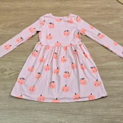 Vestido de mangas largas naranja de calabaza.
