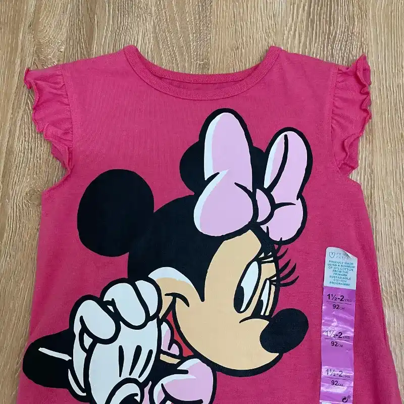 Vestido de Minnie Mouse color rosado 