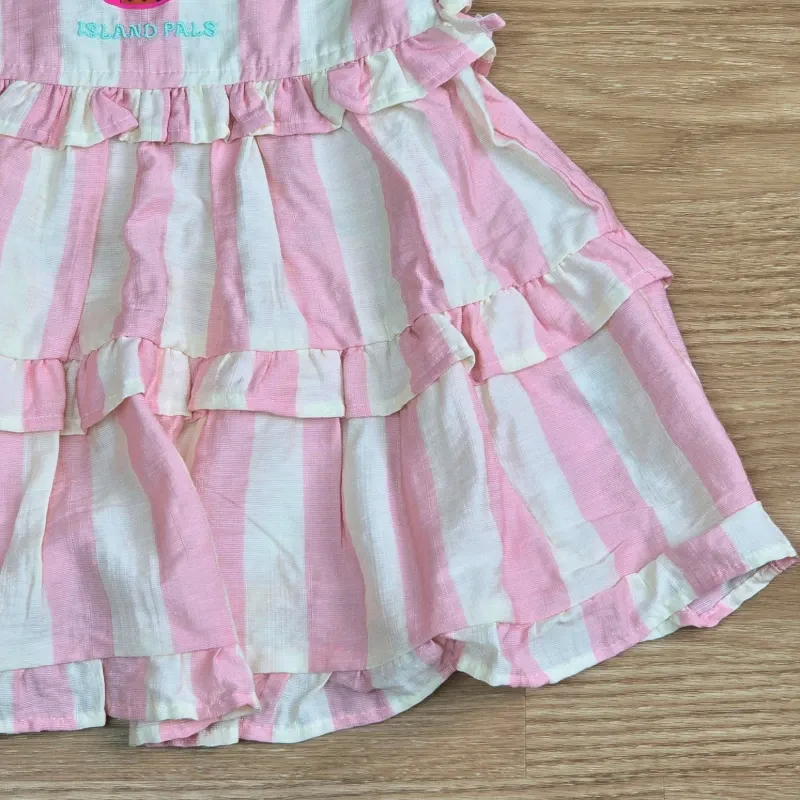 Vestido de Moana con franjas rosadas
