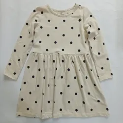 Vestido de puntos negros 