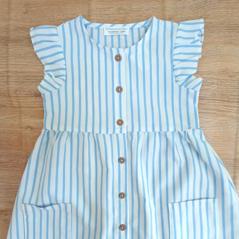Vestido de rayas con lazo y bolsillos 