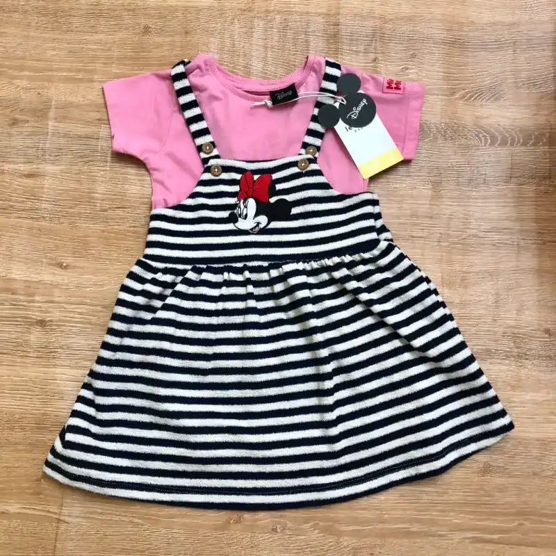 Vestido de rayas con Minnie Mouse 