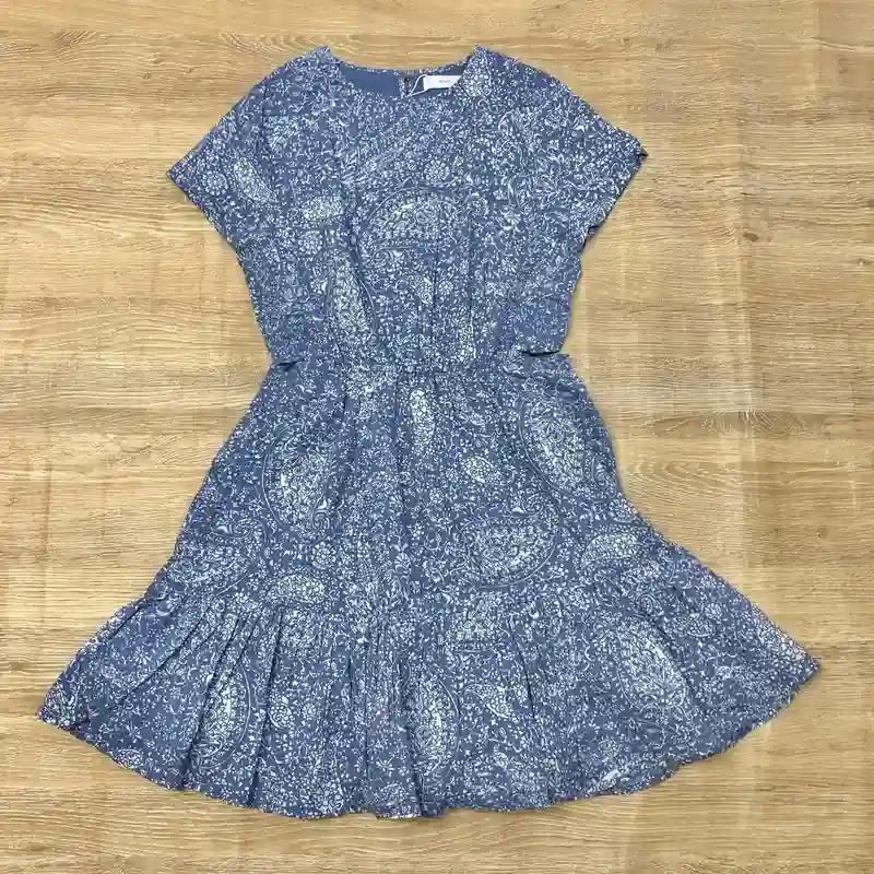 Vestido Mango color azul con flores 