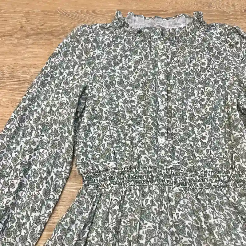 Vestido Mango con flores de color verde