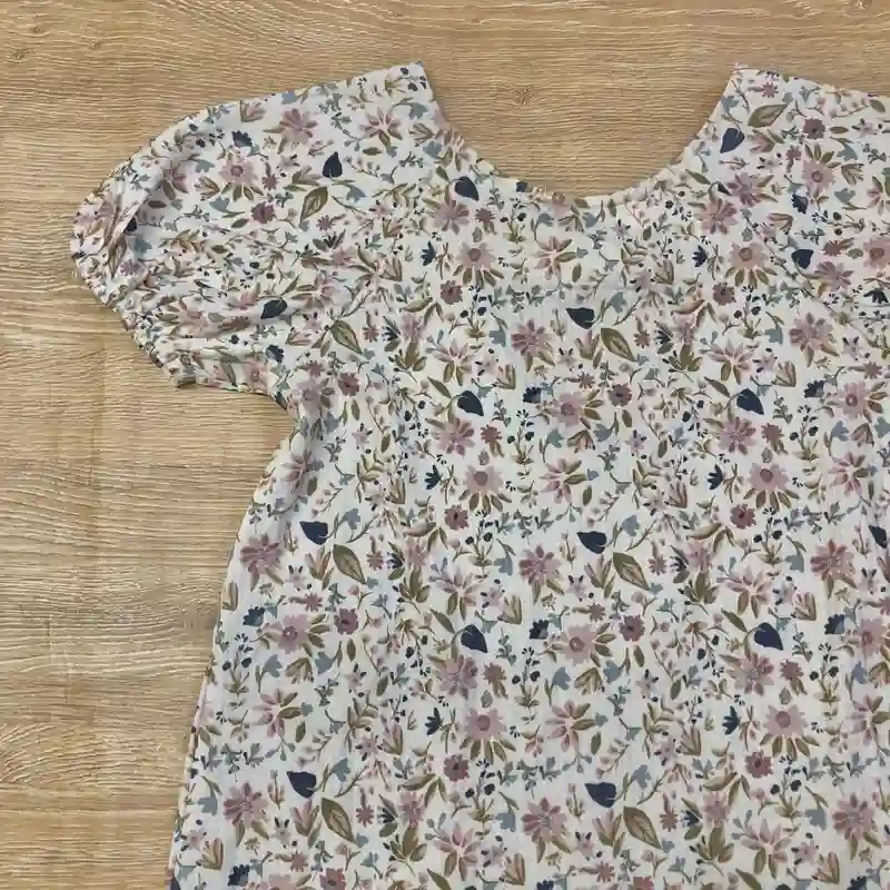 Vestido Mango con flores de colores 