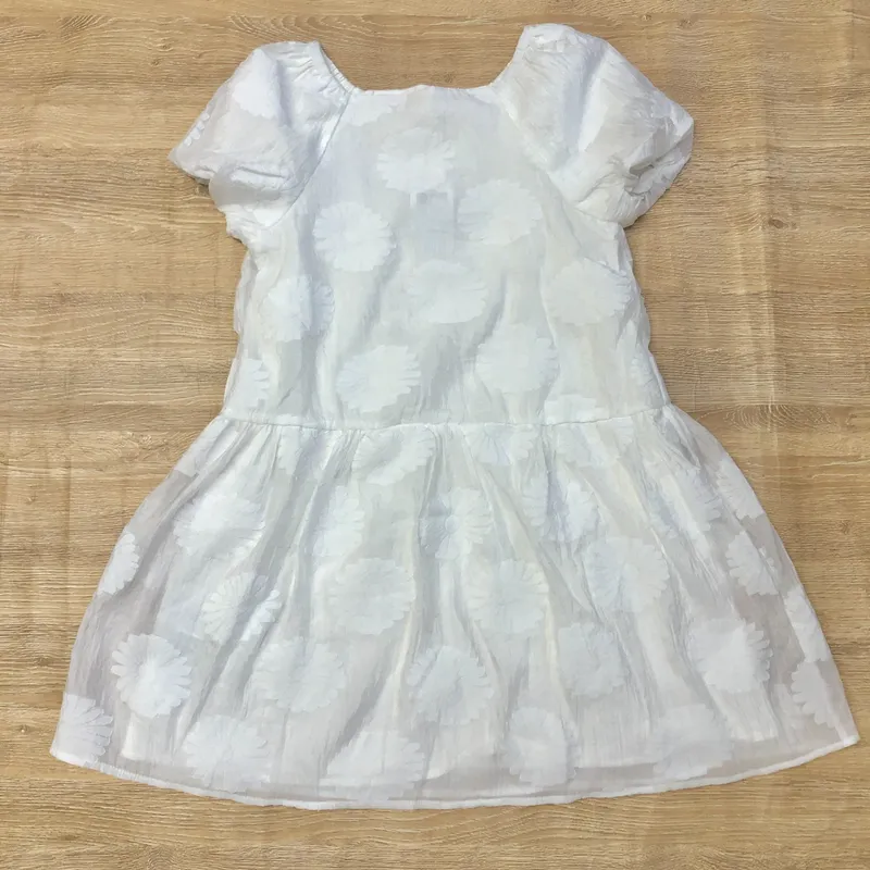 Vestido Mano color blanco con flores 