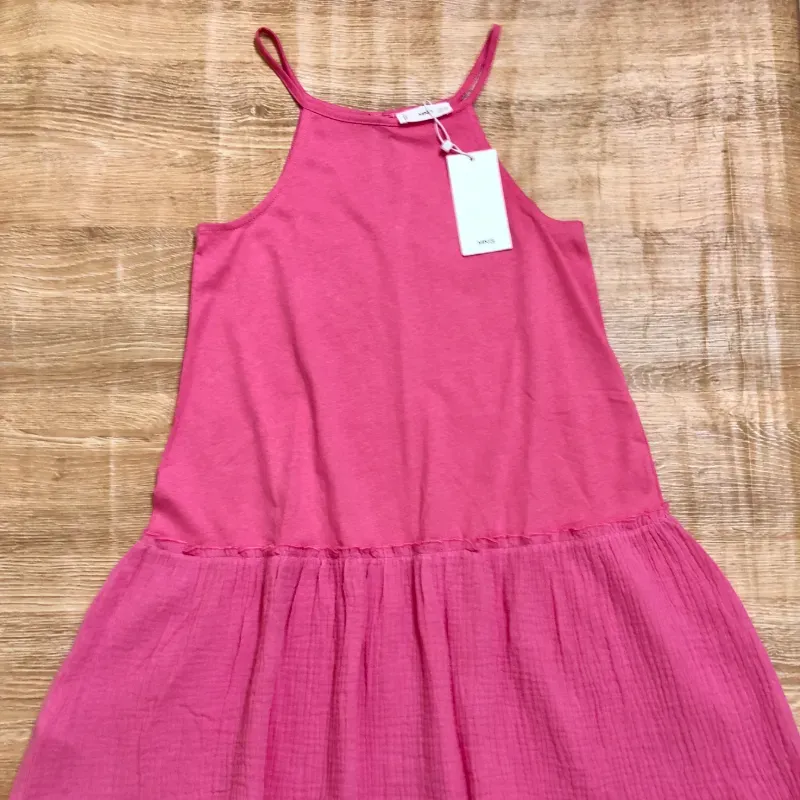 Vestido rosado de tirantes 