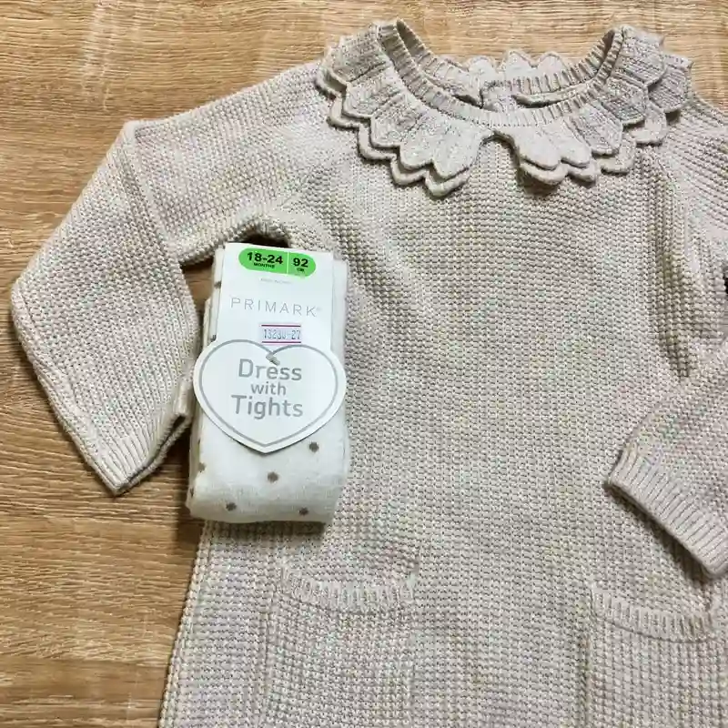 Vestido tejido color marrón claro 