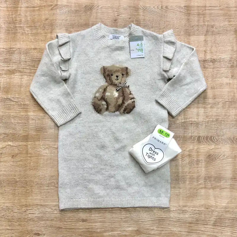 Vestido tejido con oso 