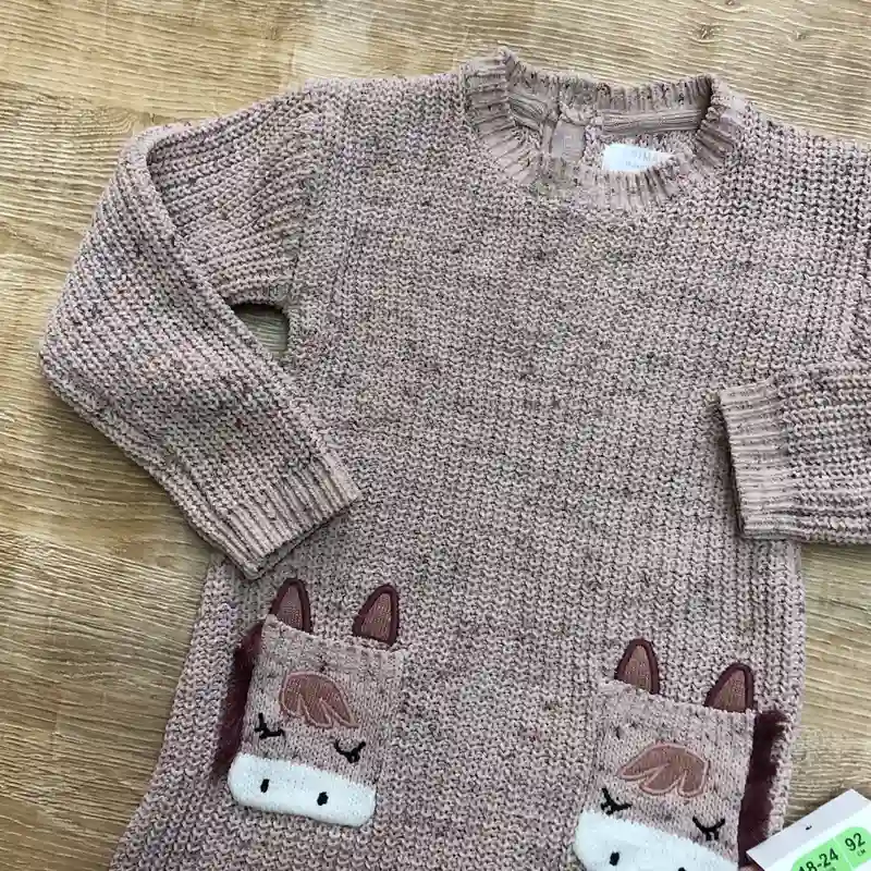 Vestido tejido con unicornio 