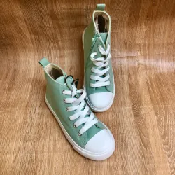 Zapatos tipo converse color verde 