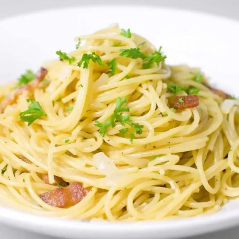 Espagueti c/ Bacon y Queso Gouda 