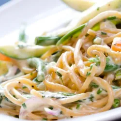 Espaguetis c/ Cebolla y Queso Blanco 