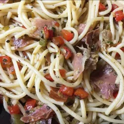 Espaguetis c/ Jamón Pierna y Queso Gouda 